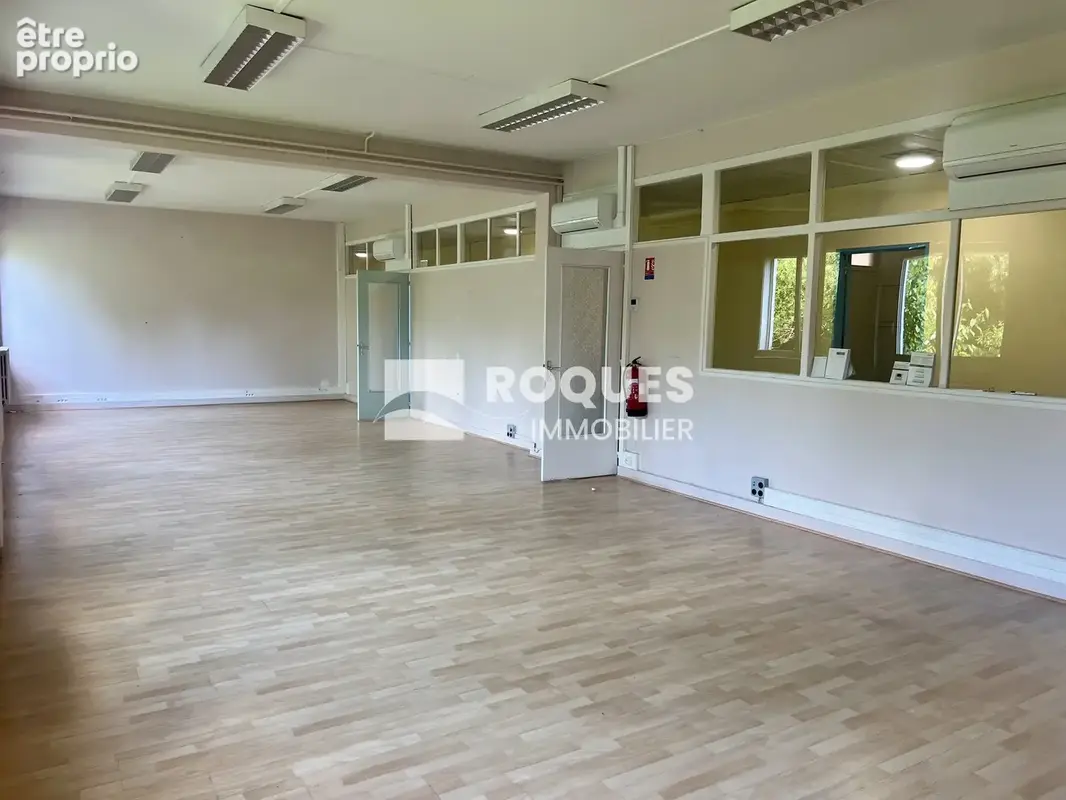 À VENDRE à MILLAU   Appartement T8 de plain pied - photo 2