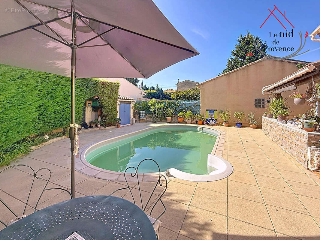 Maison à PERNES-LES-FONTAINES