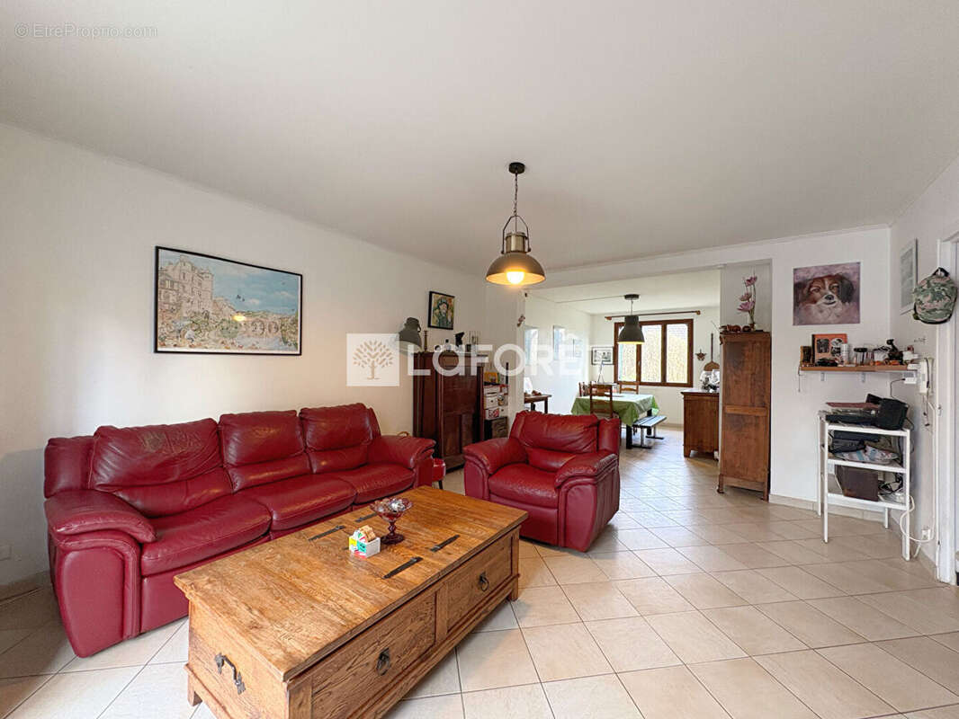 Maison familiale 6 pièces 116 m2 - à deux pas du Port aux Cerises - photo 6