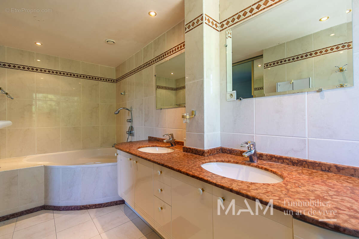 Appartement à CASSIS