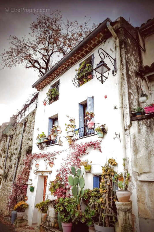 Maison à BOURG-SAINT-ANDEOL