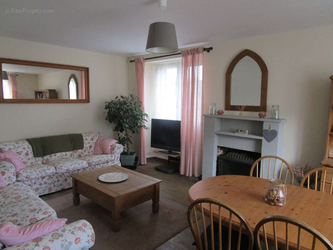 Maison à LE NEUFBOURG