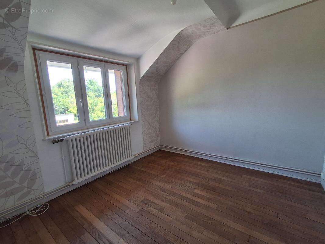 Maison à COSNE-COURS-SUR-LOIRE