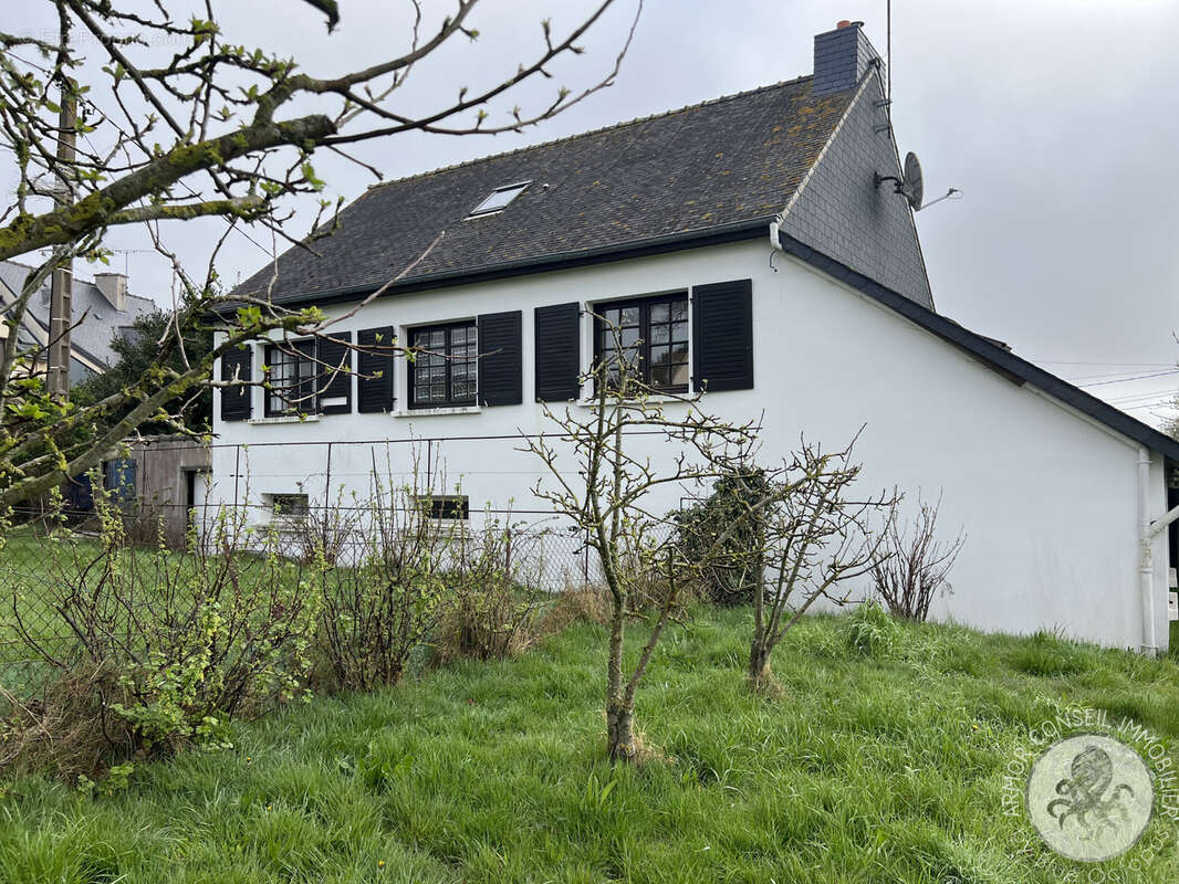 Maison à FREHEL