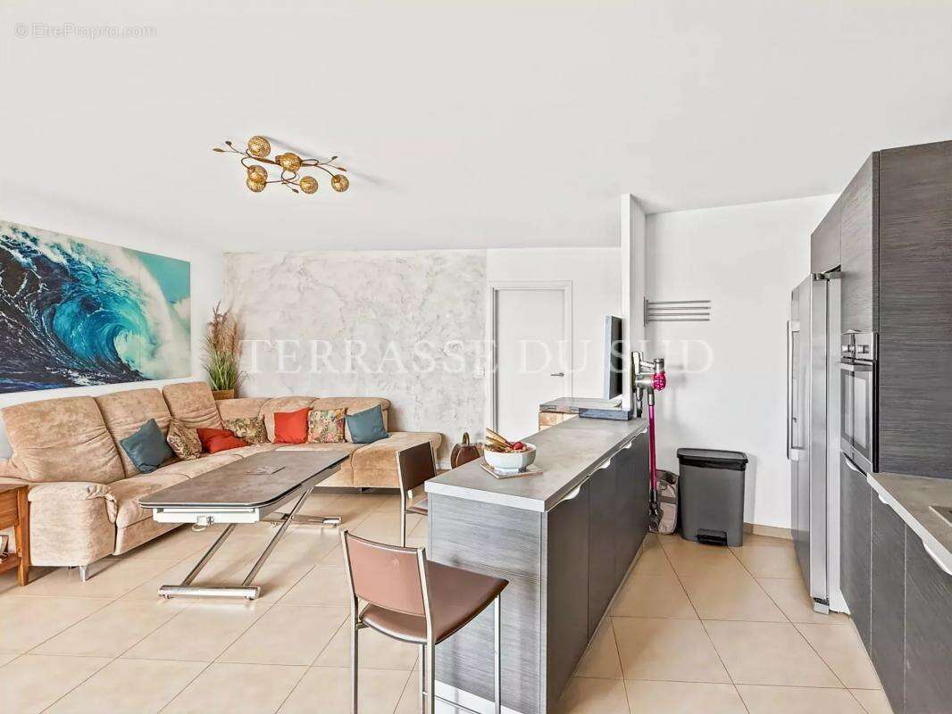 Appartement à MARSEILLE-8E