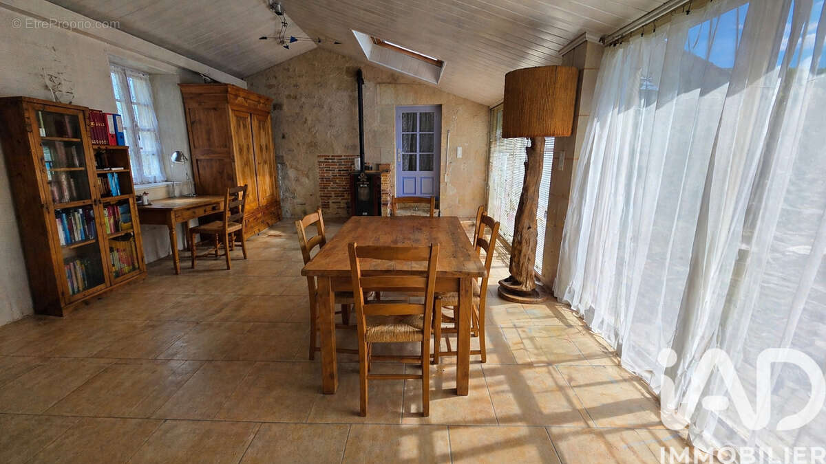Photo 7 - Maison à SAINT-HILAIRE-DES-LOGES