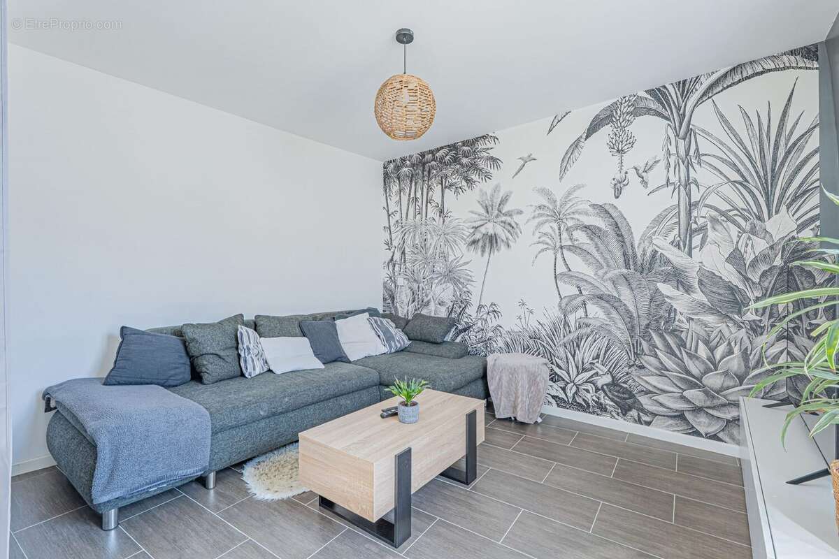 Appartement à MASSOINS