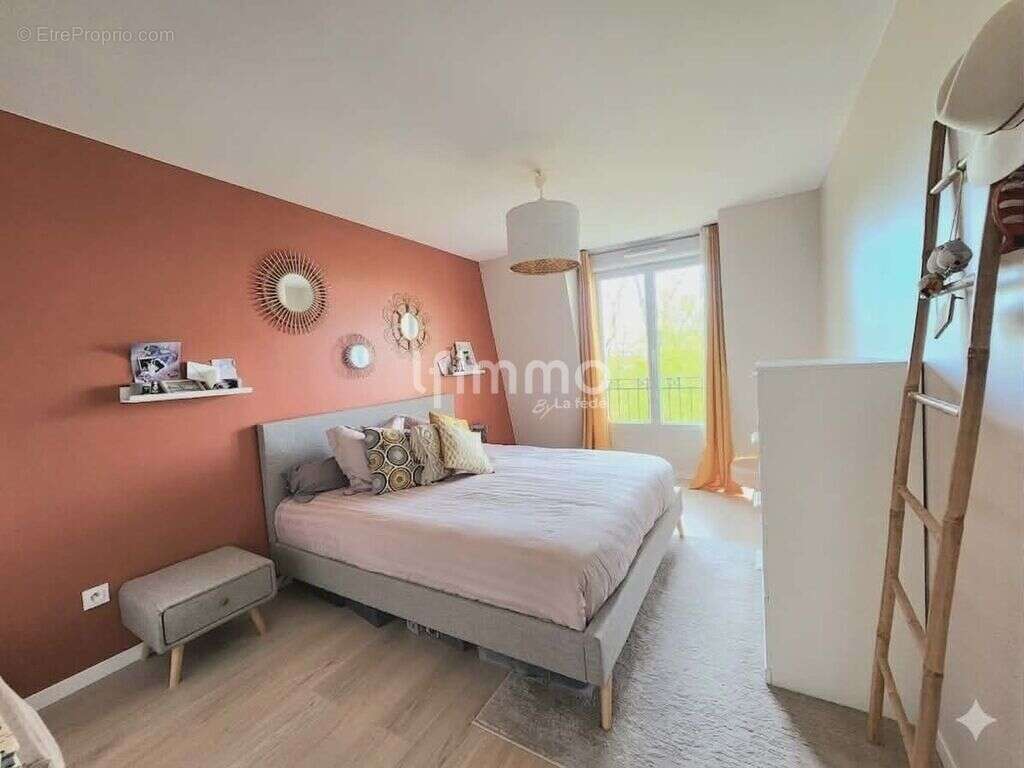 Appartement à LE PLESSIS-TREVISE