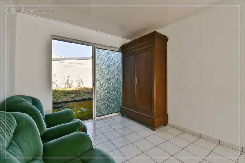 Investissement locatif ou implantation professionnelle : une opportunité à saisir ! à vendre CULAN (18) - photo 12