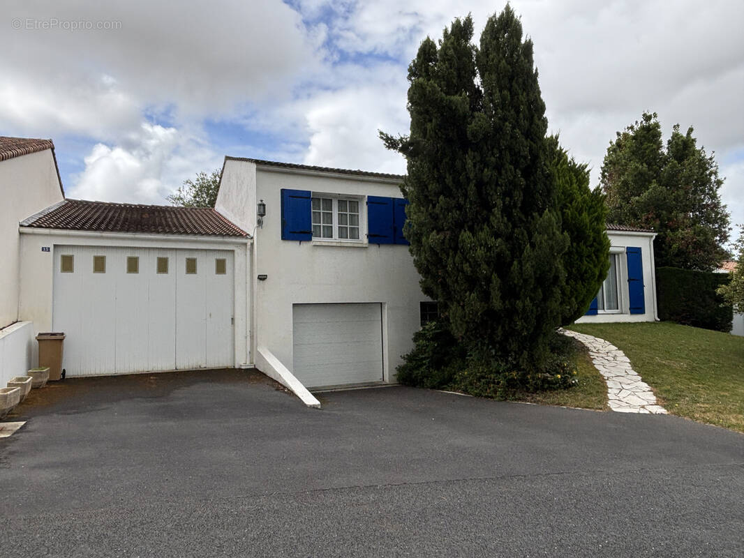 Maison à LE GIROUARD