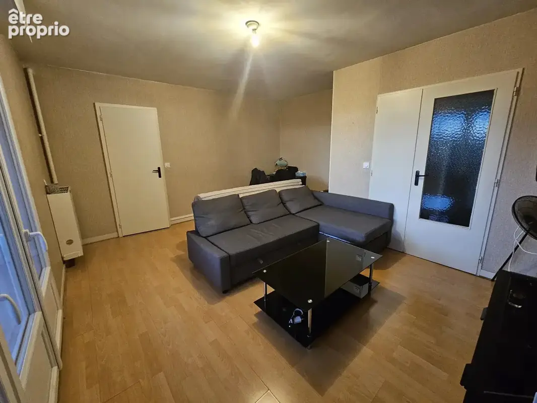 Appartement 1 pièce 35 m² à vendre à Montereau-Fault-Yonne (77130) - photo 2