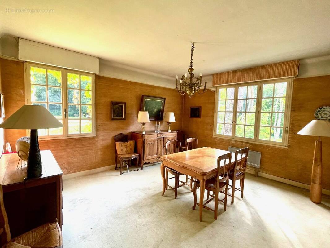 Maison à MILLY-LA-FORET