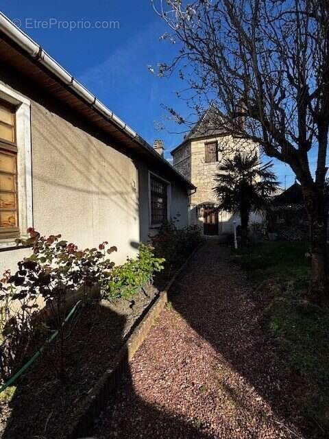 JARDIN  - Maison à MONTATAIRE