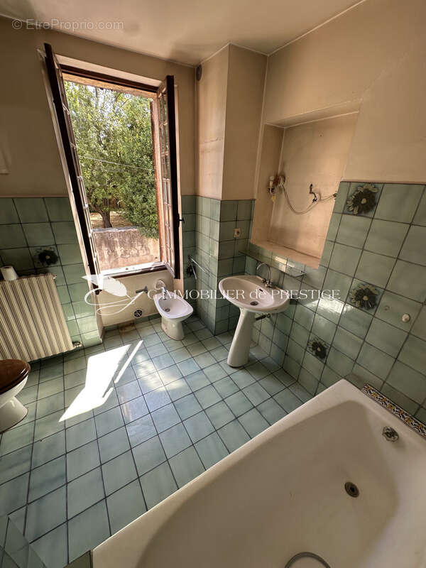 Une maison de ville avec piscine - photo 14