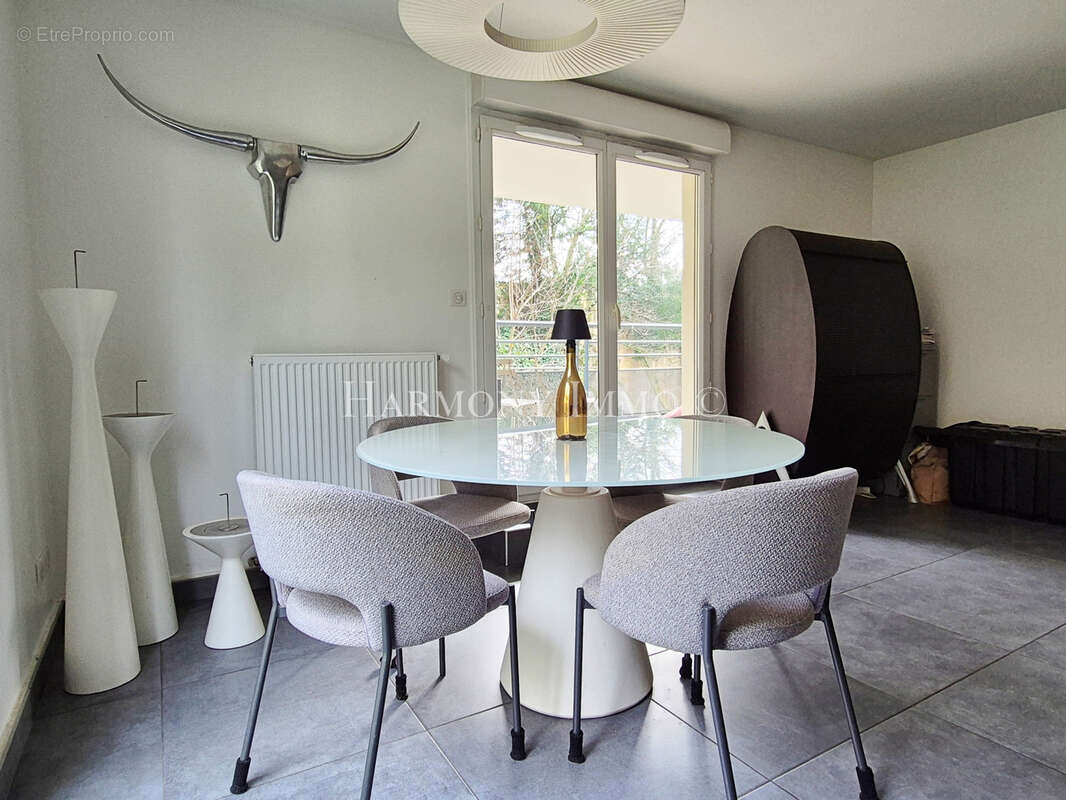 Appartement à FONTAINES-SUR-SAONE