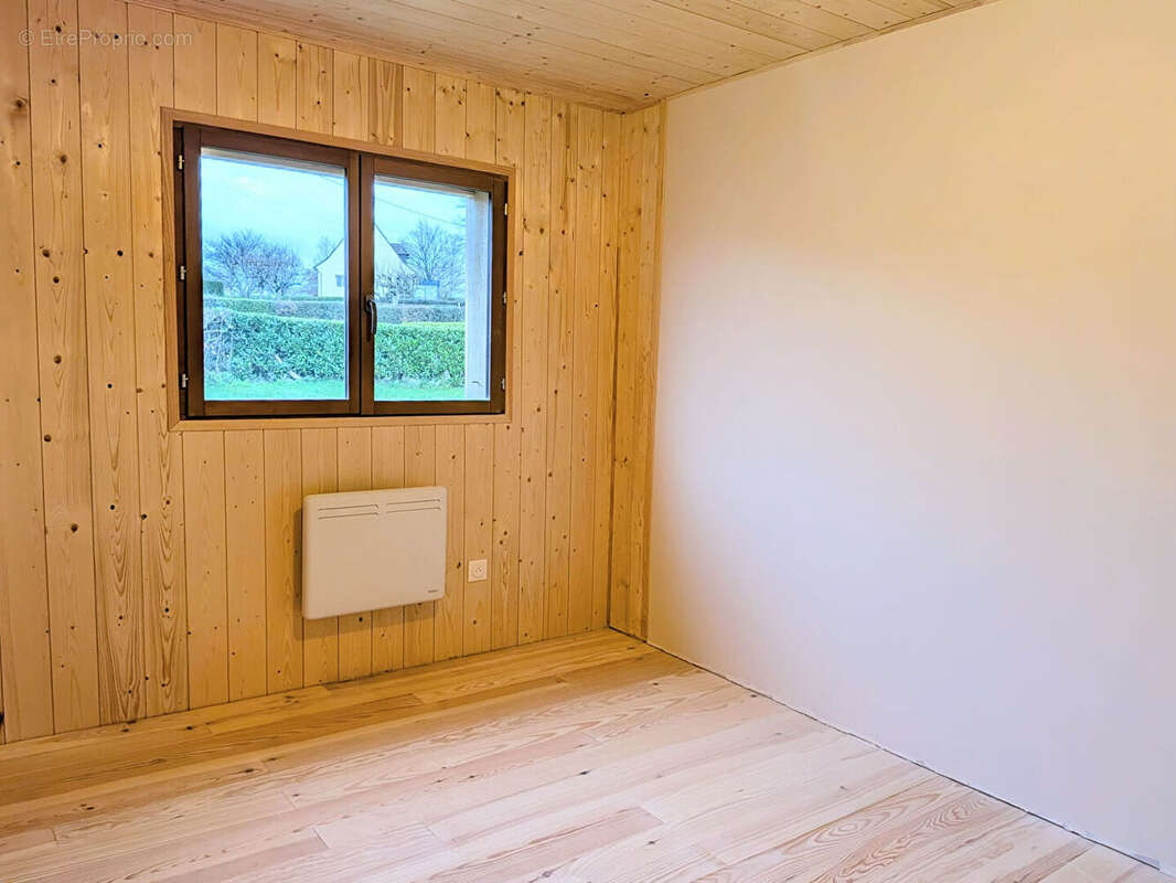 Maison à ROANNES-SAINT-MARY