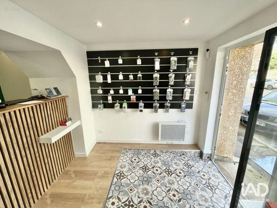 Photo 2 - Commerce à MARGUERITTES