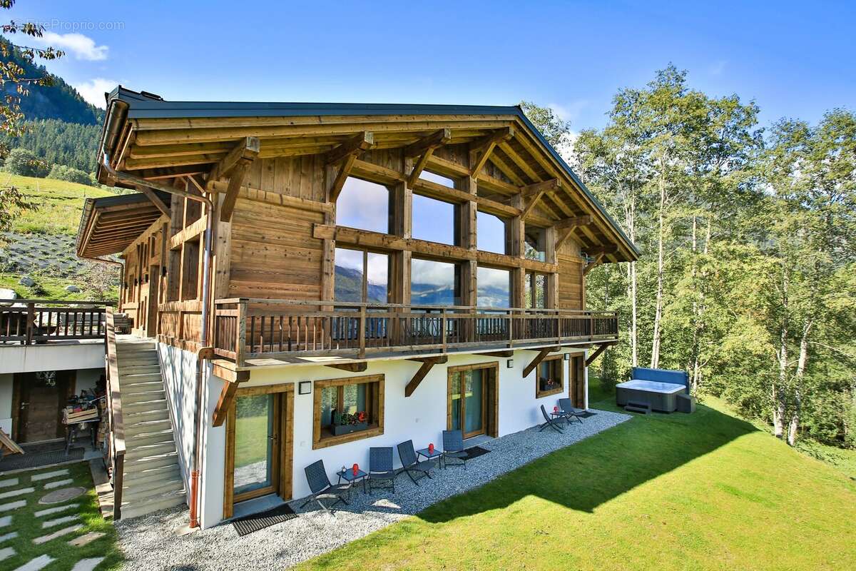 Maison à LES HOUCHES