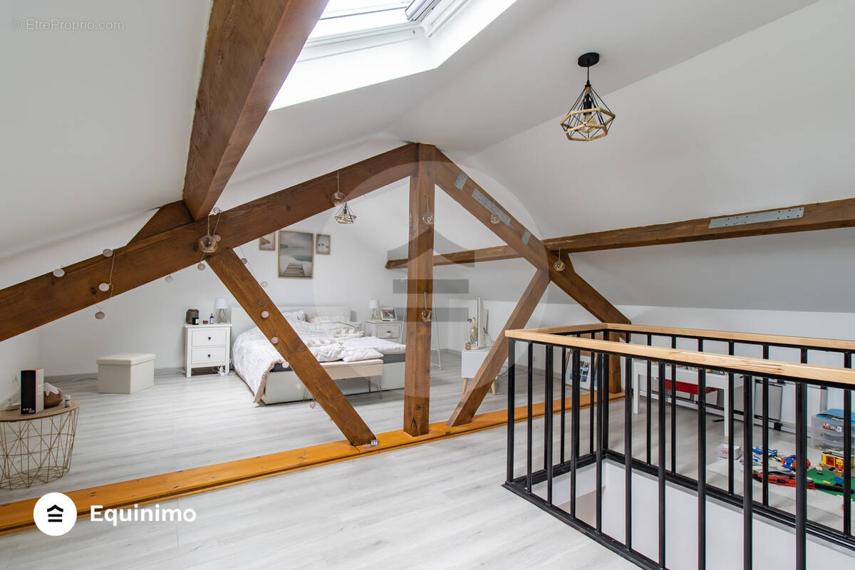 Maison à SAINT-MAUR-DES-FOSSES