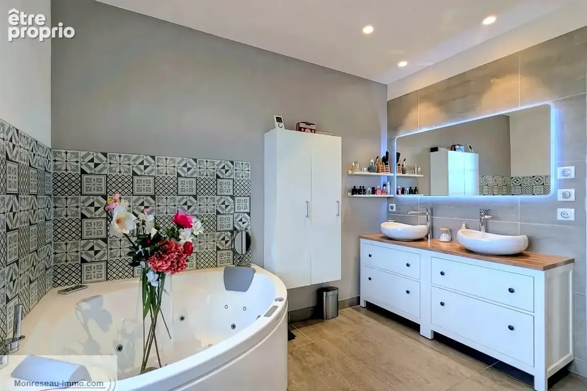 10 min Chalon-sur-Saône, villa familiale 259 m², climatisée, piscine, 5 chambres. Secteur sud chalonnais, cadre campagne. - photo 4