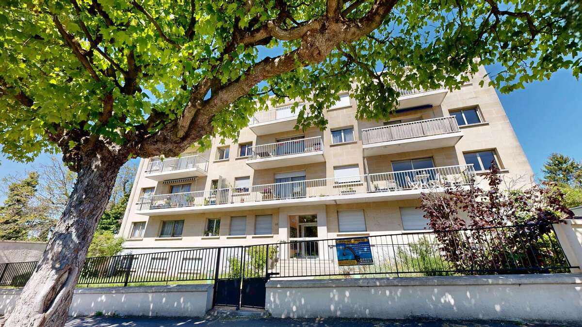 Appartement à LE RAINCY