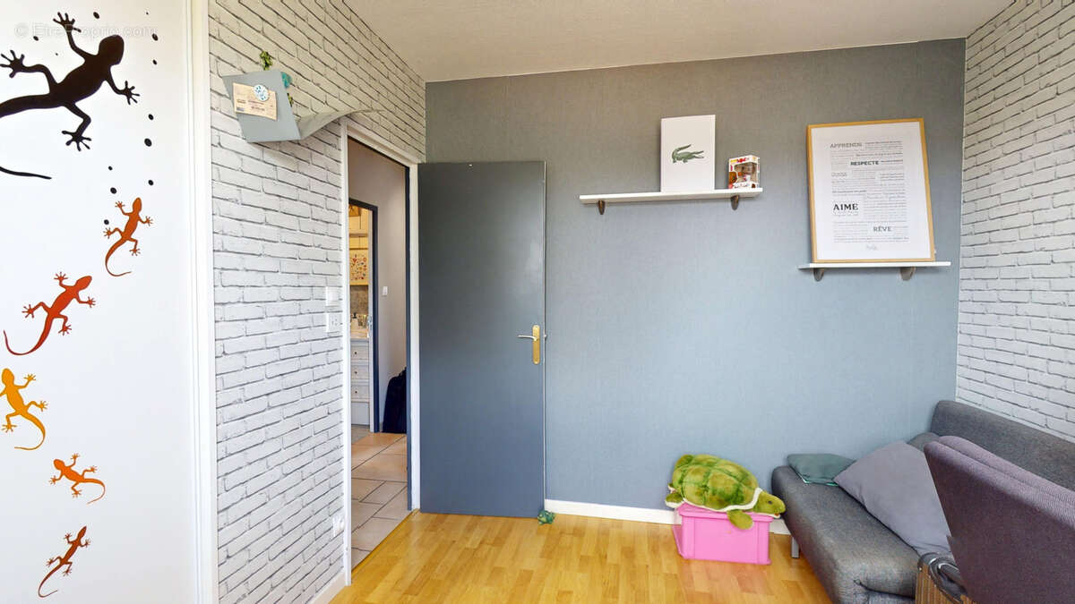 Maison 4 chambres avec jardin et garage - photo 15