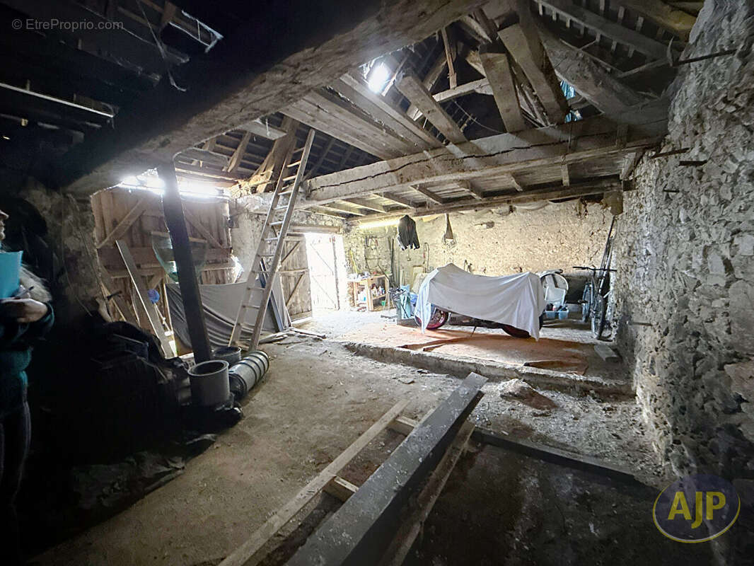 Maison à LES TOUCHES