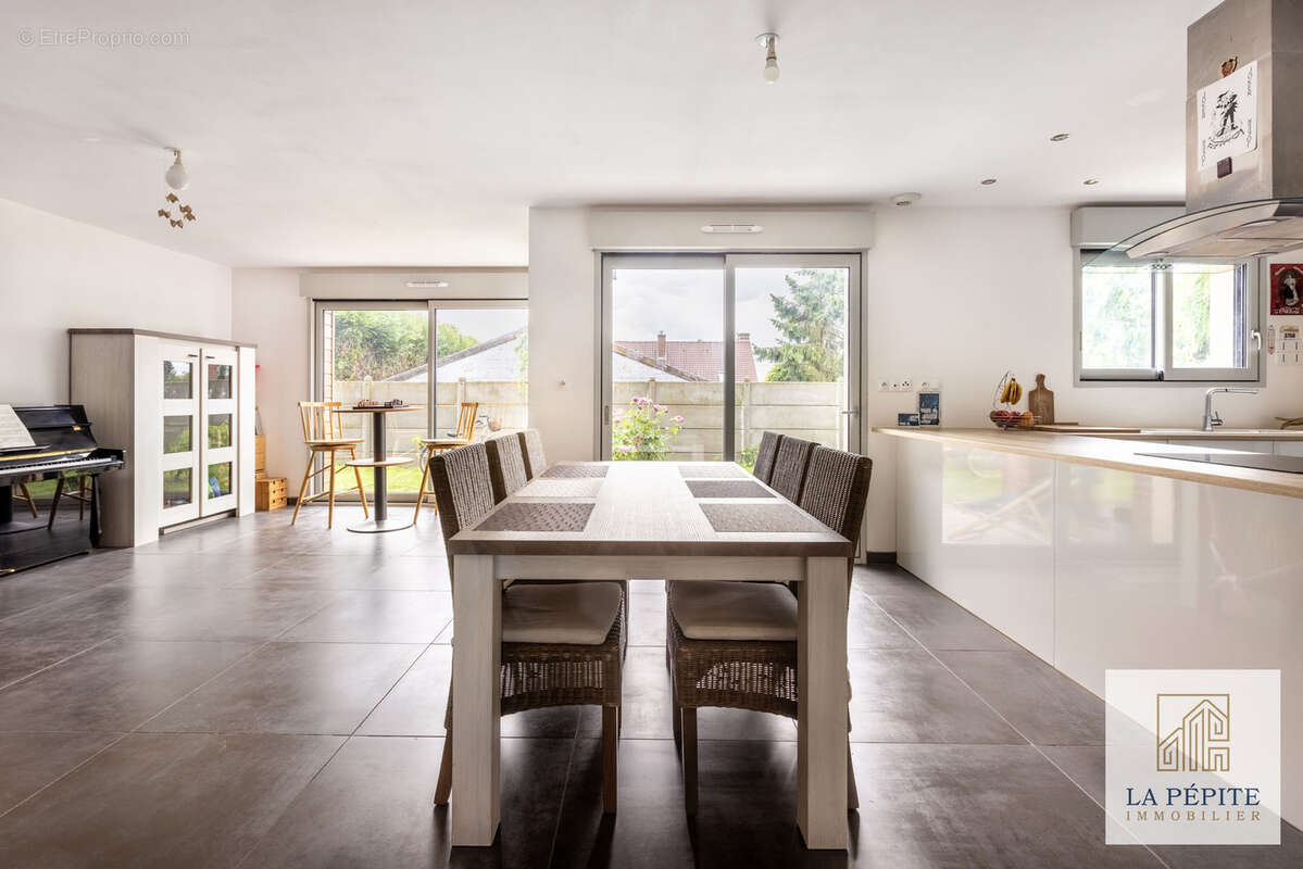 Maison à PROUVY