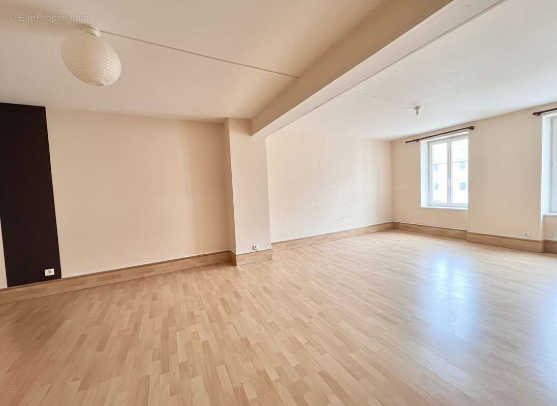 Appartement à SENONES