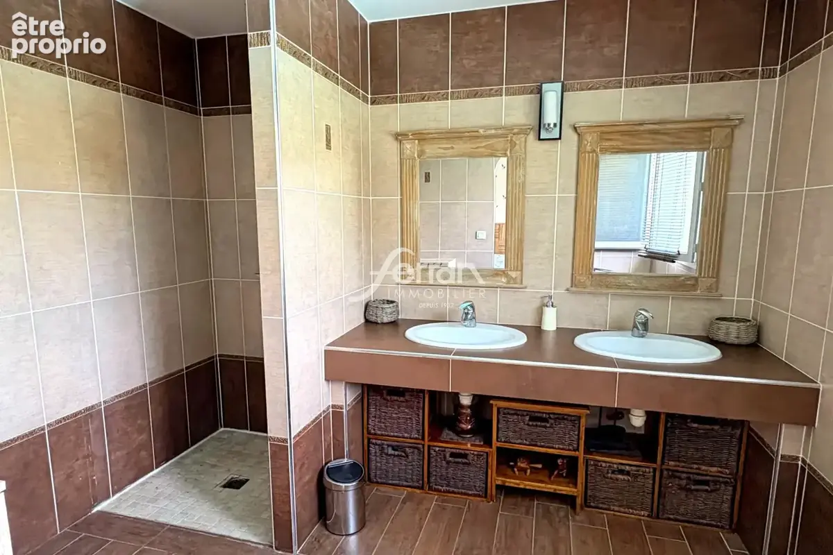 Maison 4 pièces 145 m² à vendre à Callas (83830) - photo 8