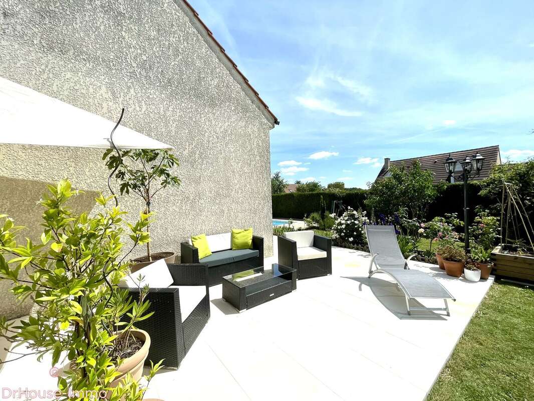 Maison à MONTEVRAIN