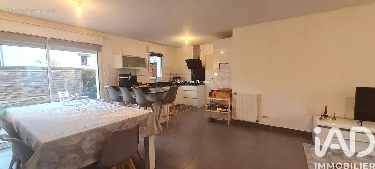 Photo 2 - Maison à SAINT-JEAN-DE-LA-RUELLE