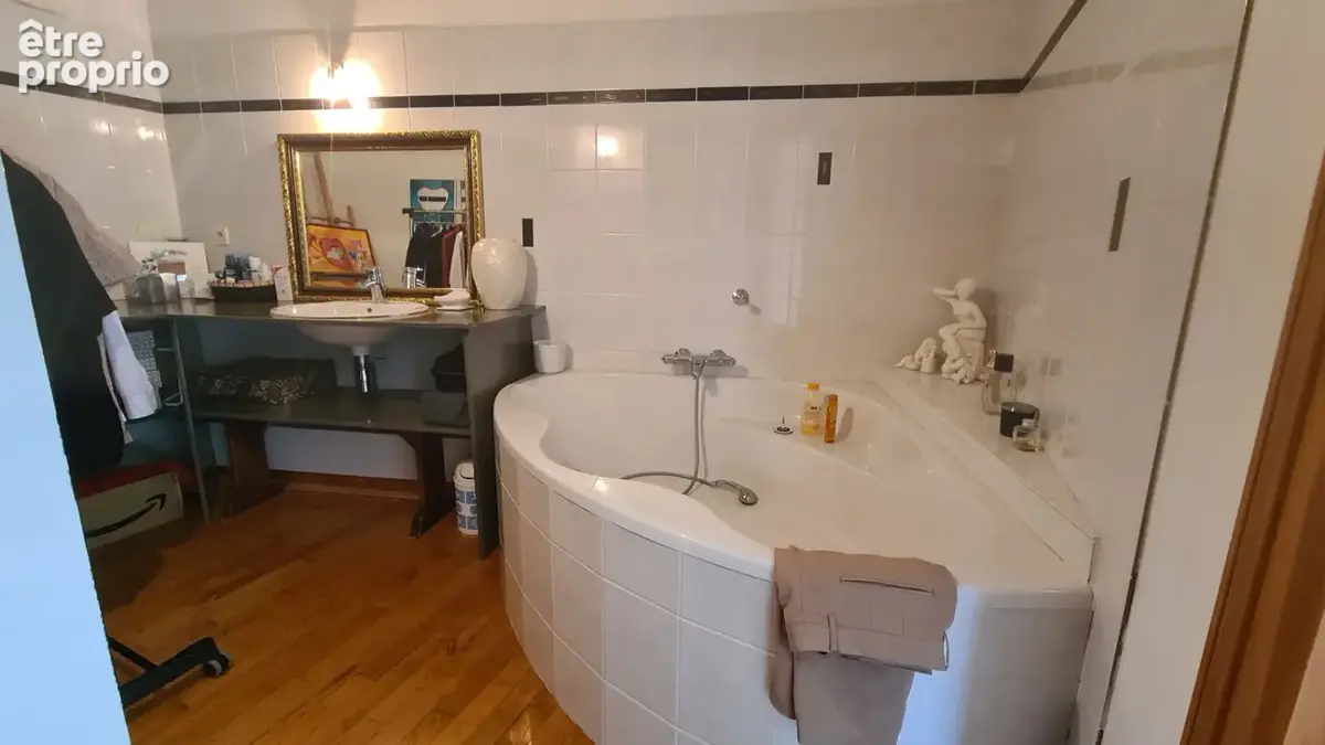 Superbe et Charmante Maison  sur les hauteurs de Bas En Basset 160 m2 sur 604m2 de terrain - photo 9