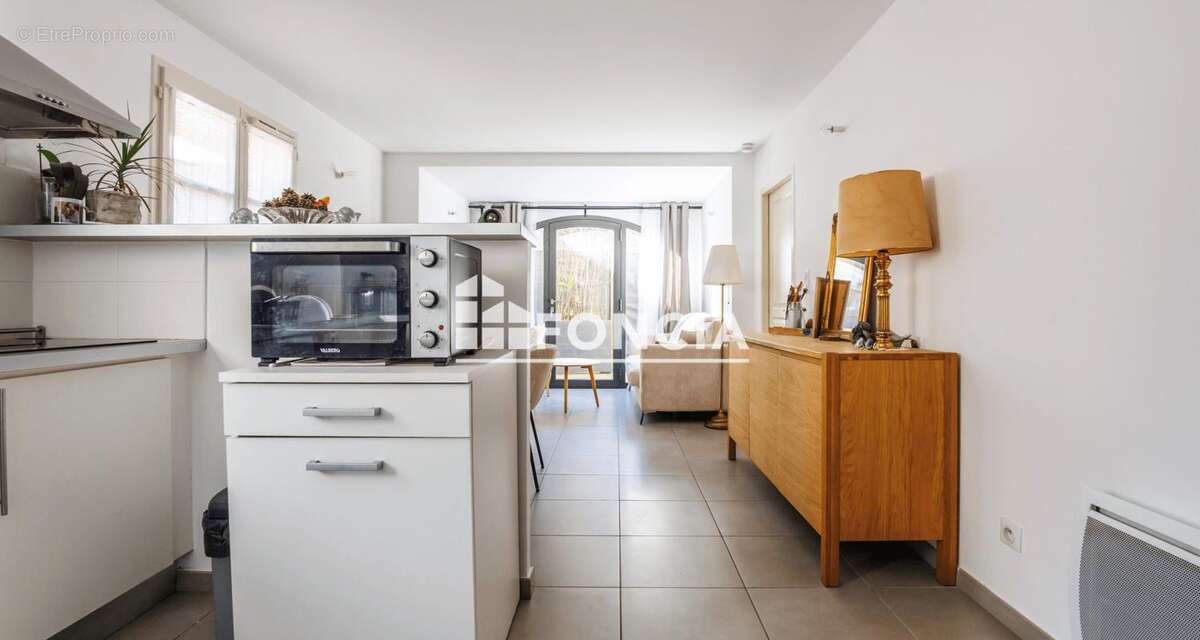 Appartement à VILLENEUVE-LES-AVIGNON