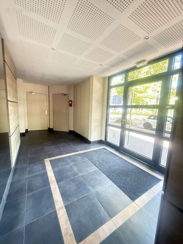 Neudorf - Appartement 3 pièces avec terrasse - photo 8
