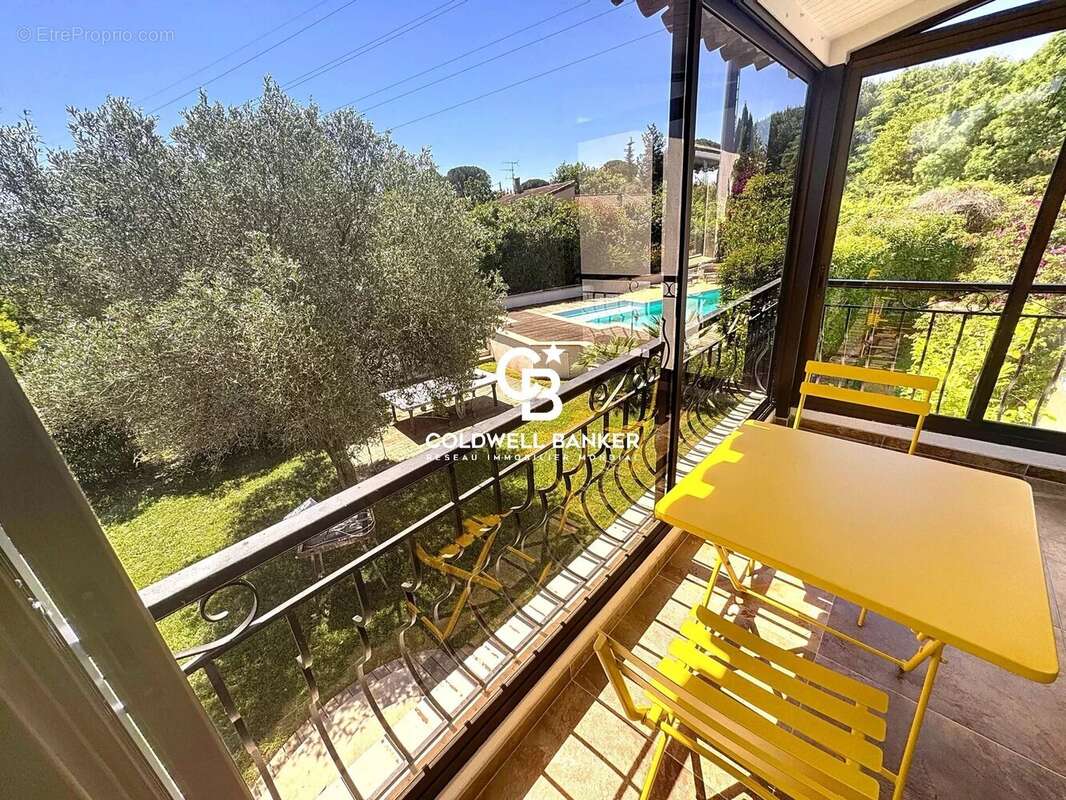 Maison à PUGET-SUR-ARGENS