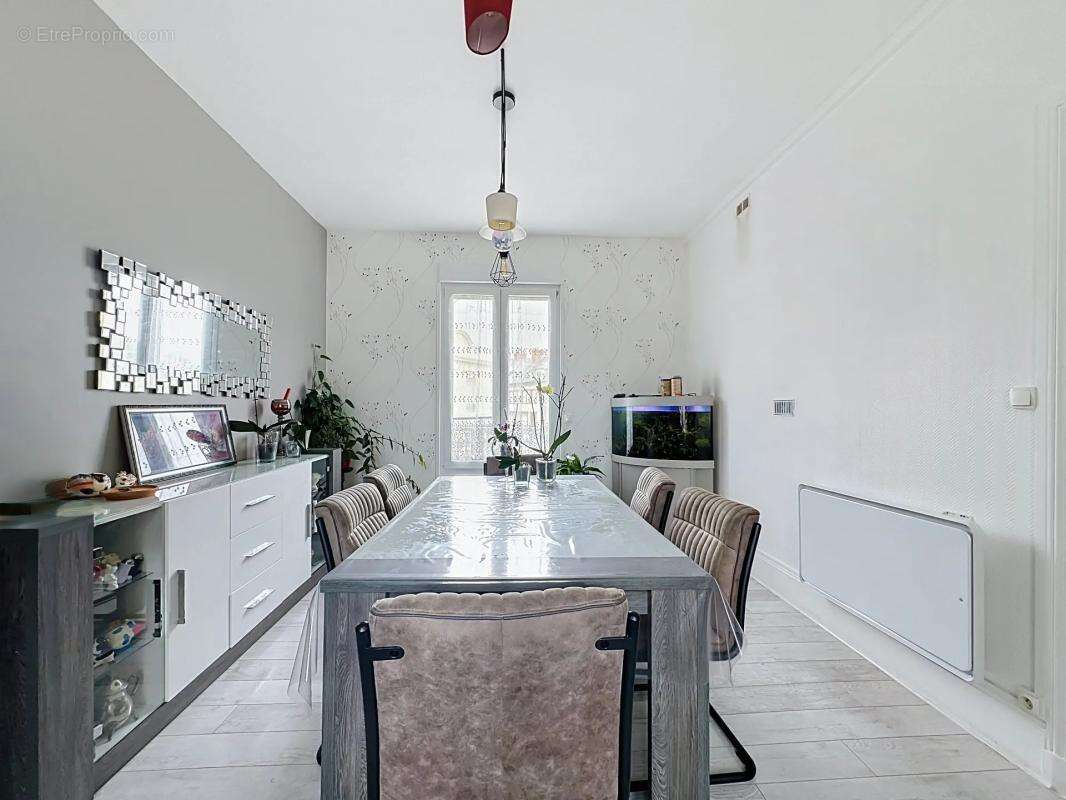 Maison de 8 pièces de 144 m² à Gisors - photo 4