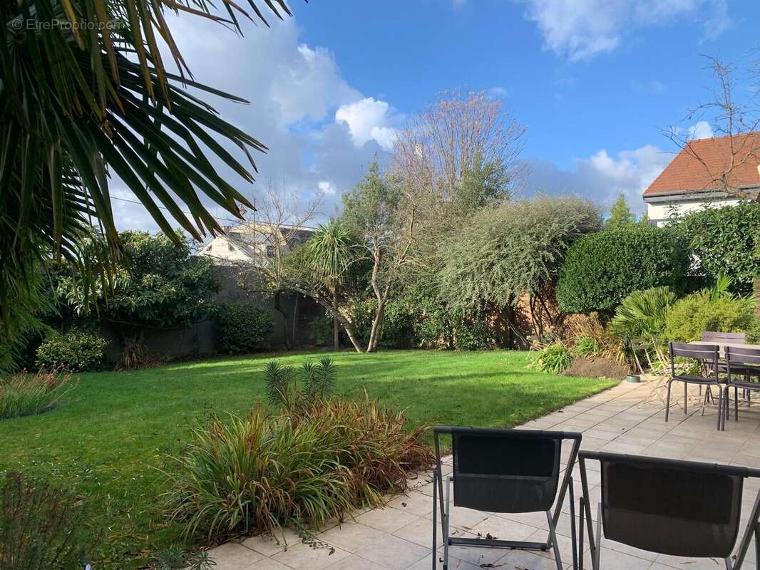 Maison à RUEIL-MALMAISON