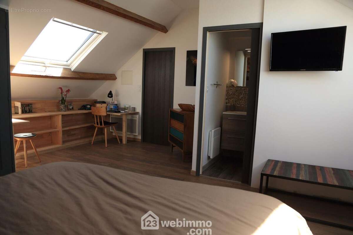 LEs chambres possèdent leur salle d'eau - Maison à MENOMBLET