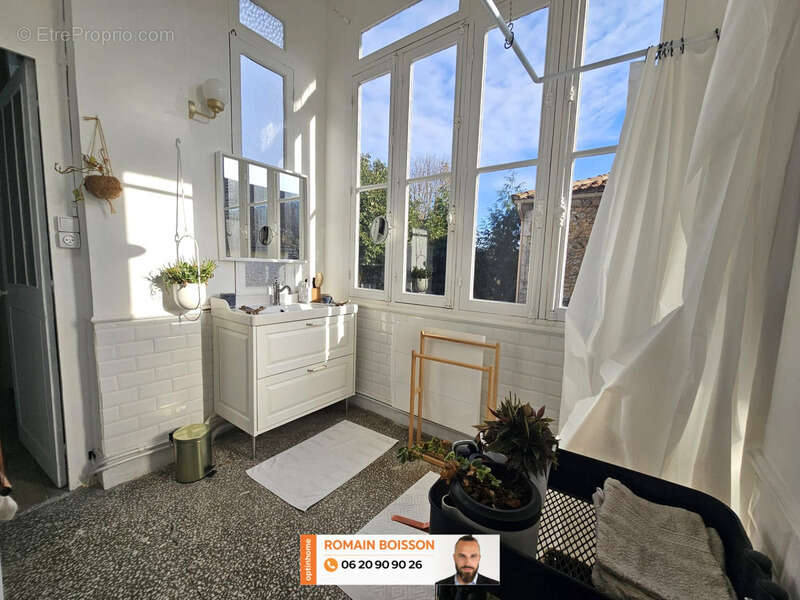 Maison à SAINT-PARDOUX-LA-RIVIERE