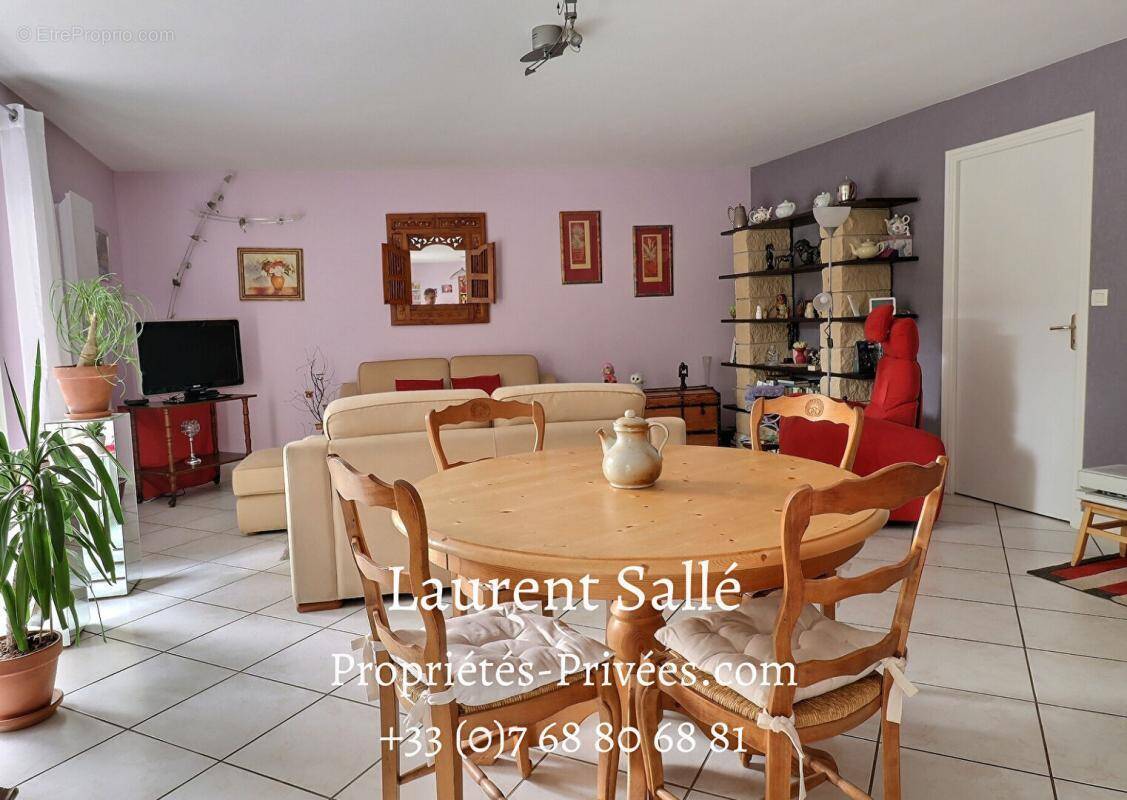 Appartement à SAINT-AVE