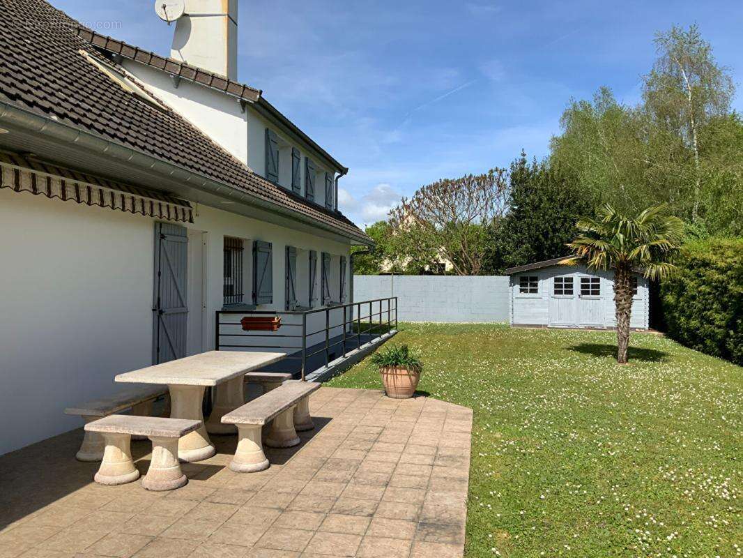 Maison à MORET-SUR-LOING