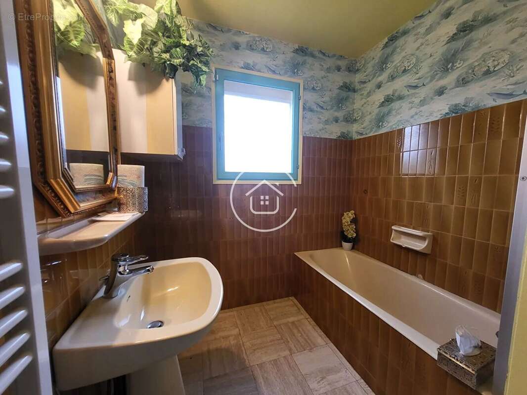 Maison à CHOUZY-SUR-CISSE