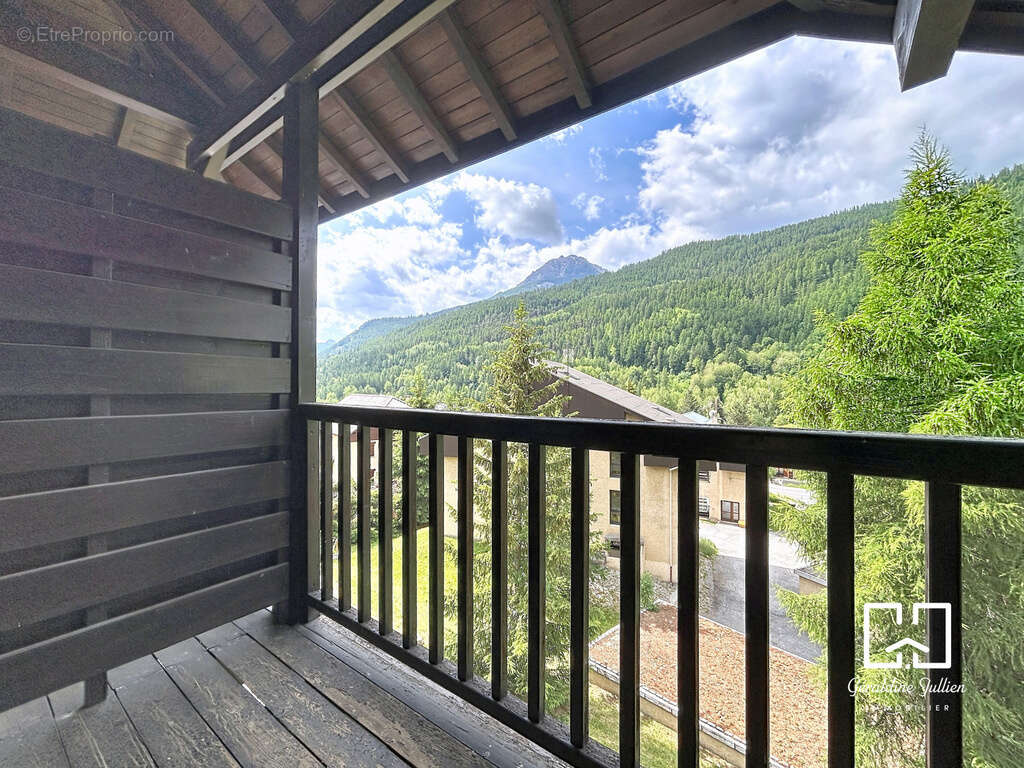 Appartement à LA SALLE-LES-ALPES