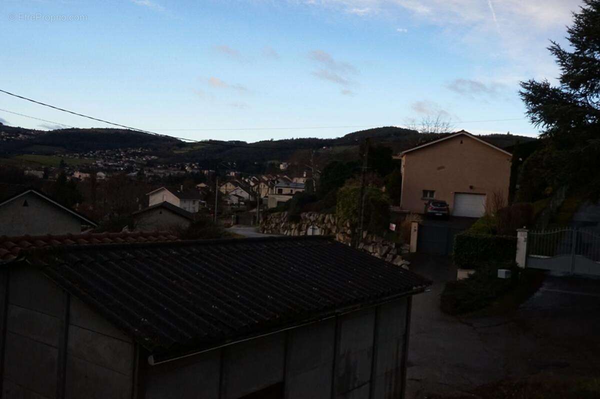 Terrain à UNIEUX