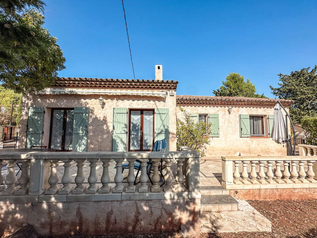 Maison à PUGET-VILLE