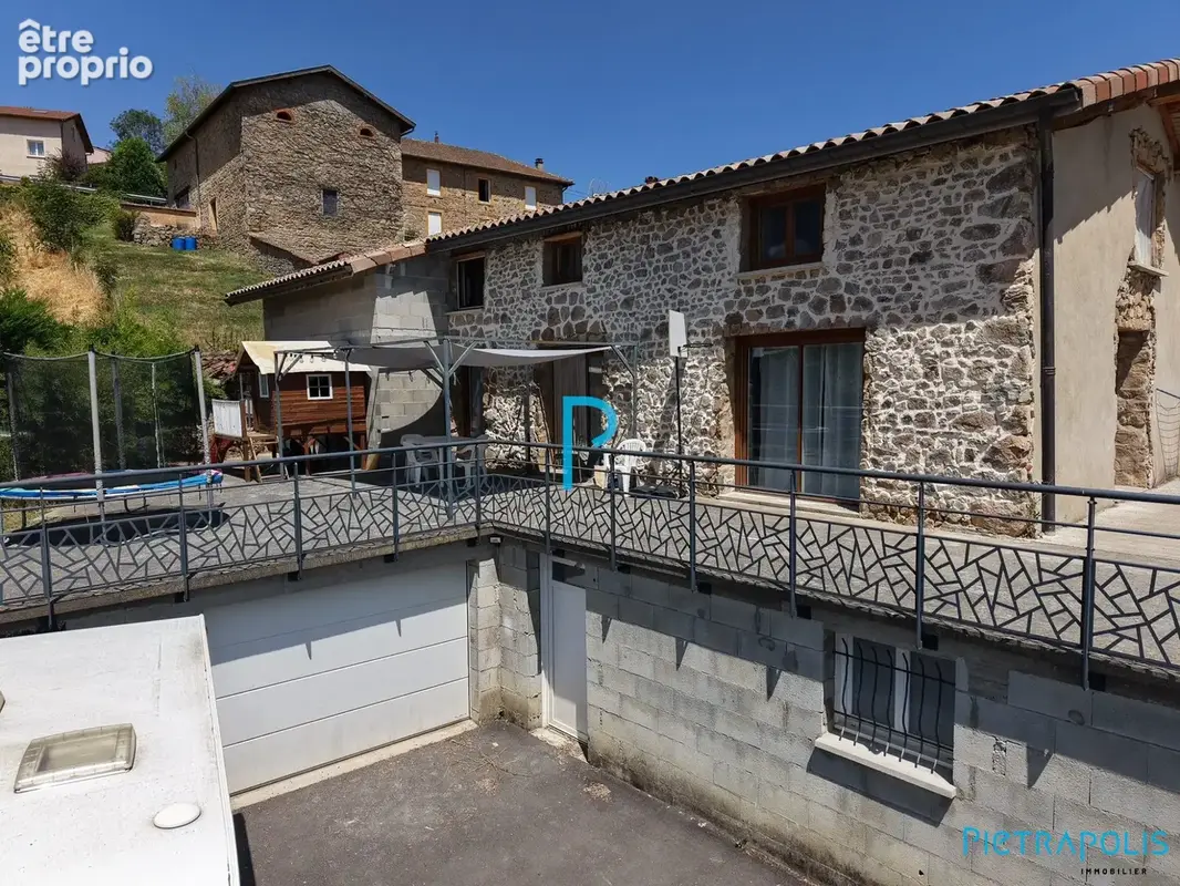 Maison 129 m² à Violay  - photo 1