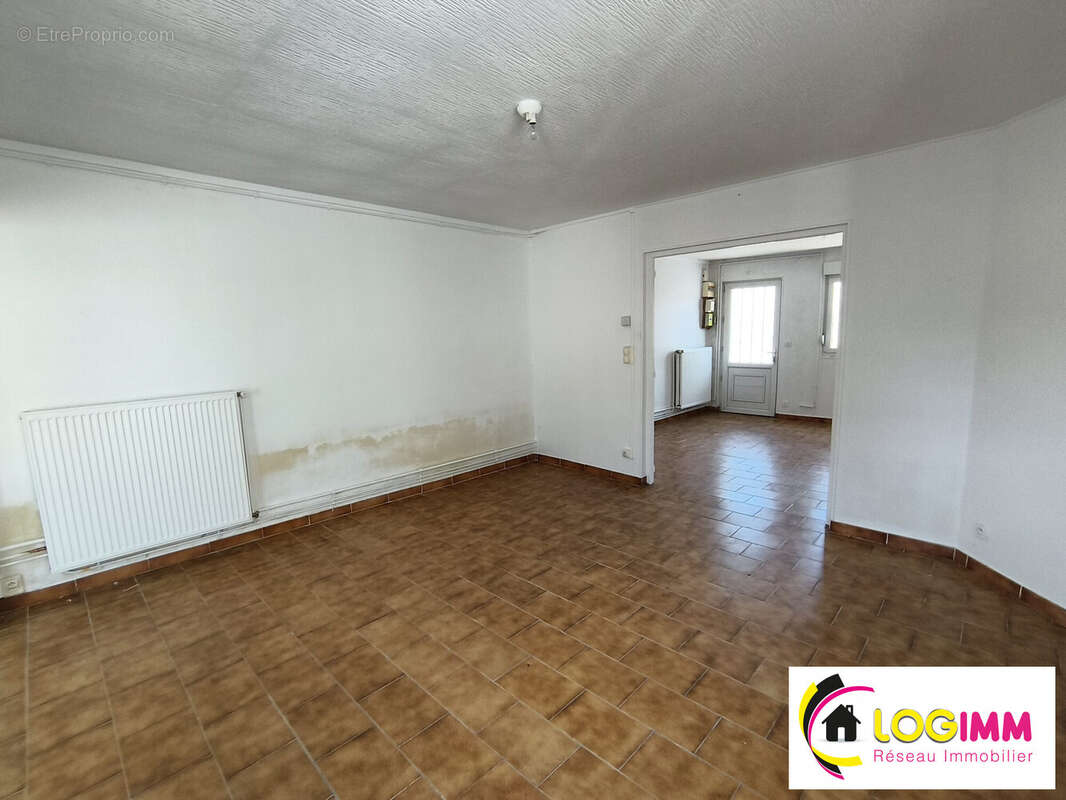 Maison 63 m² à Bruay-Sur-L'escaut  - photo 3