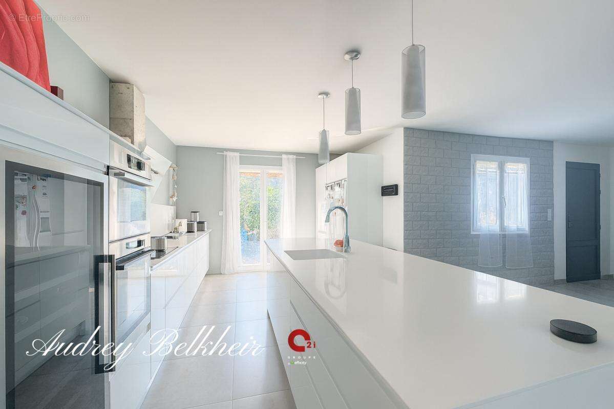 Maison à LA ROUVIERE