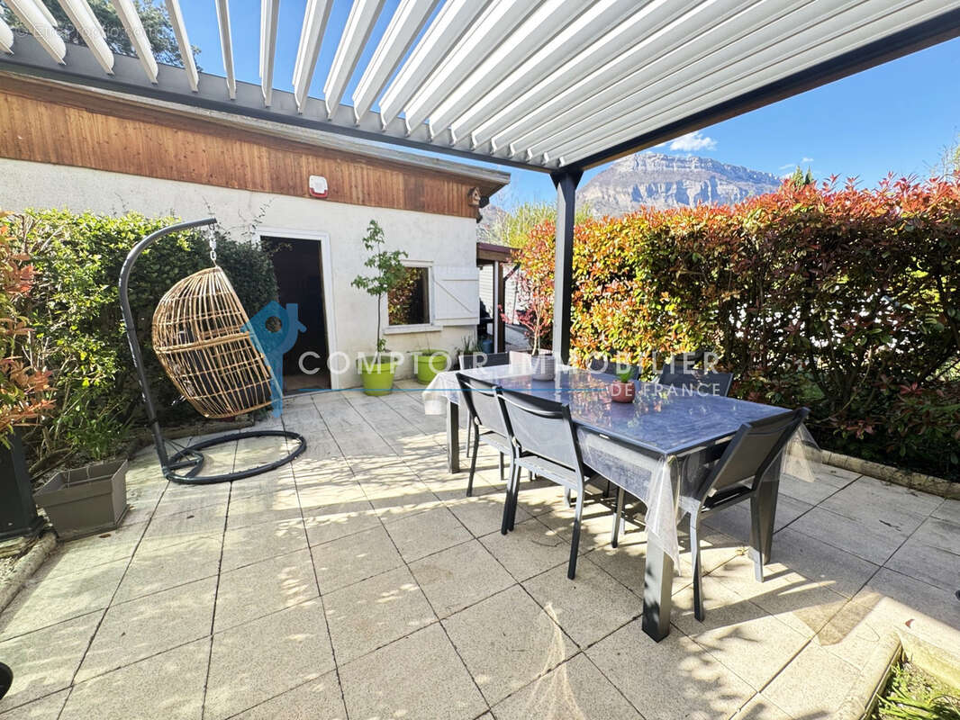 Appartement à LA TRONCHE